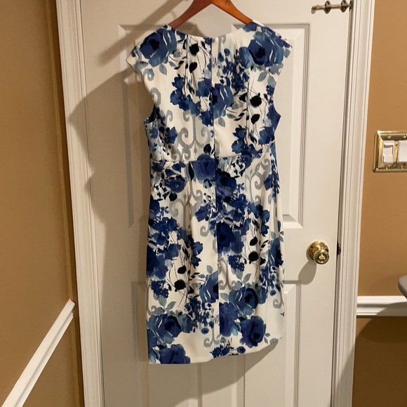 Blue floral dress - Picture 2 of 3